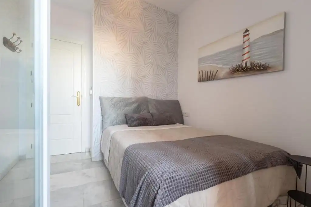 Bedroom of Attic for sale in Fuengirola  with Air Conditioner, Terrace and Oven