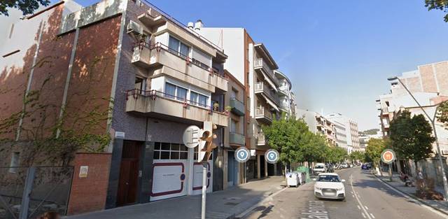 Local comercial en Venta en Molins de Rei