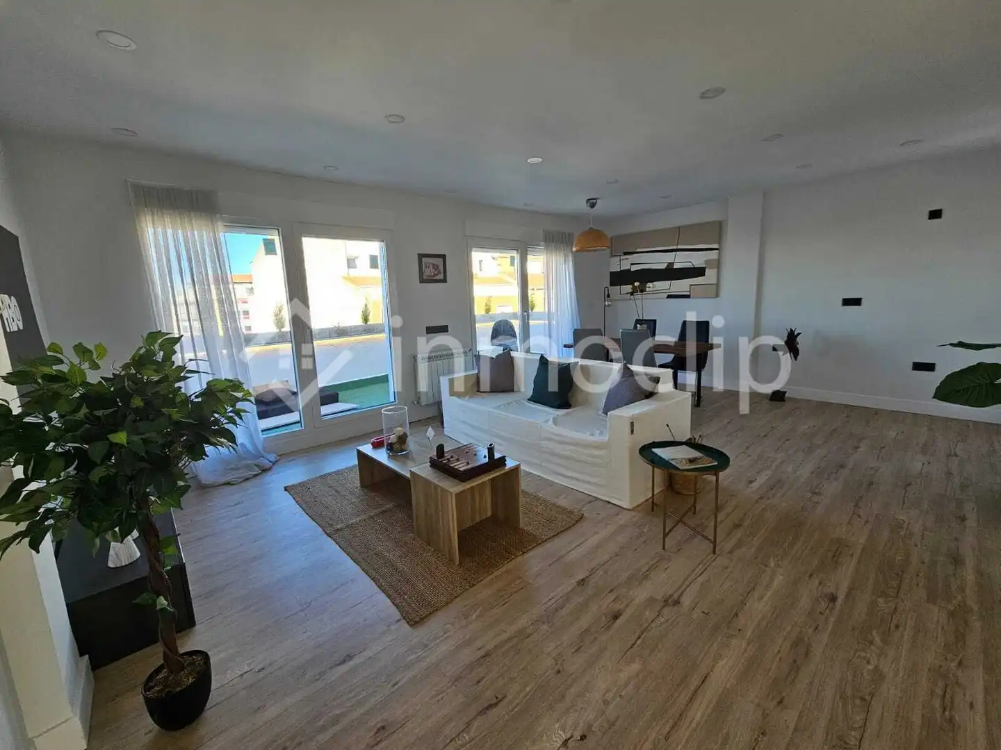 Sala de estar de Ático en venta en Salamanca con Calefacción y Terraza