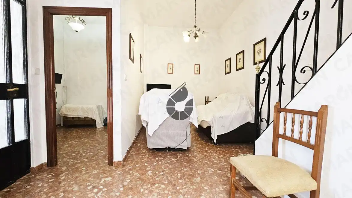 Casa adosada en venta en De Andalucia