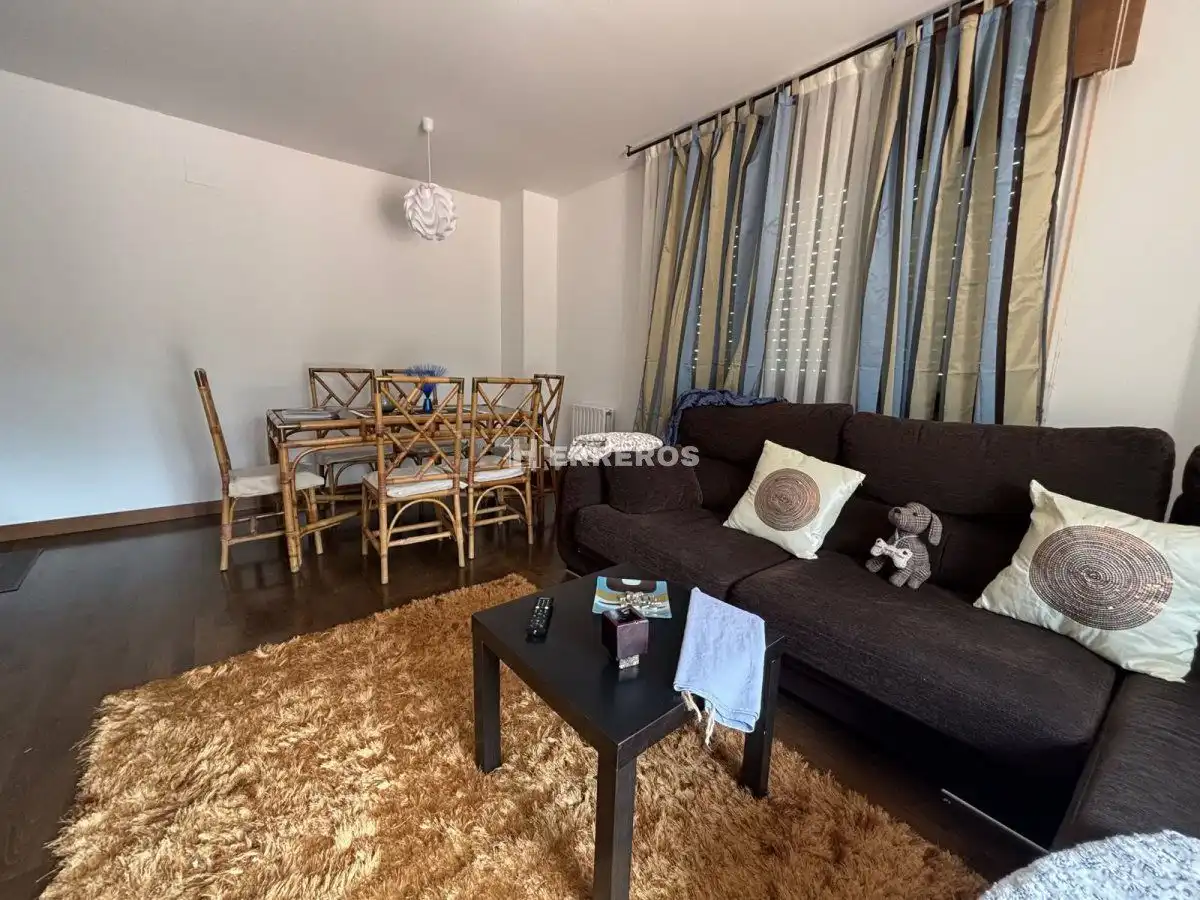 Sala d'estar de Planta baixa en venda en Sojuela, La Rioja