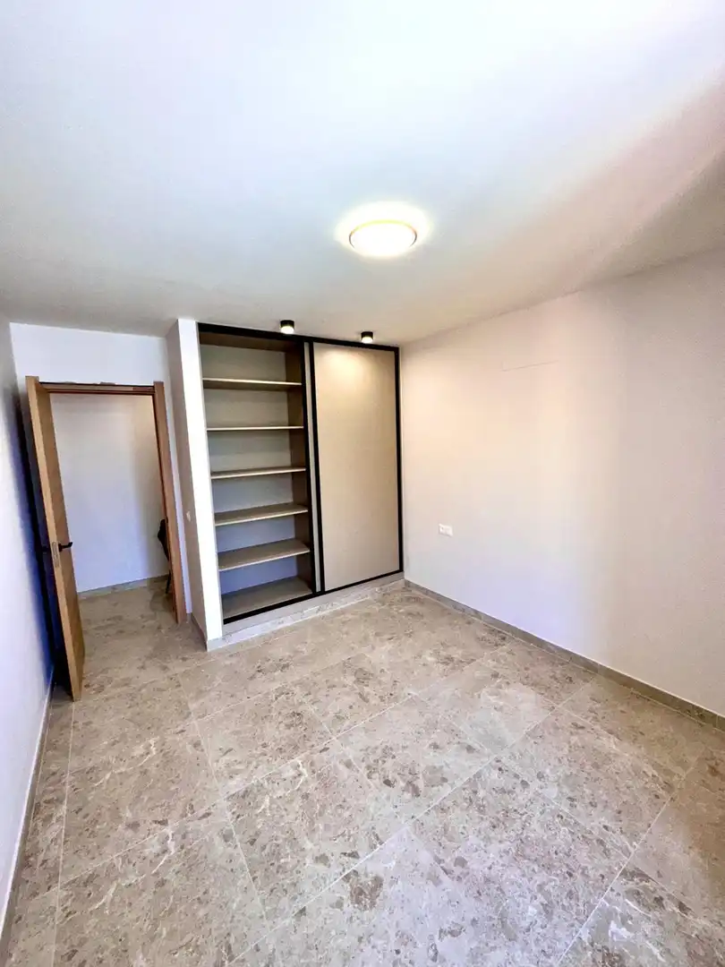 Habitación de Piso en venta en Guía de Isora con Terraza, Trastero y Balcón