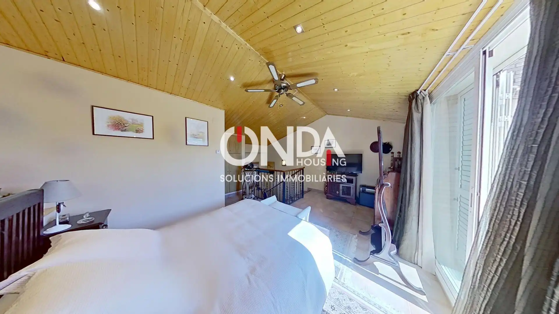 Habitación de Casa adosada en venta en Tremp con Calefacción, Terraza y Trastero