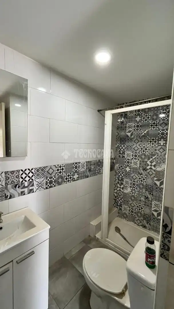 Badezimmer von Geschaftsraum zum Verkauf in Alcalá de Guadaira mit Klimaanlage und Heizung