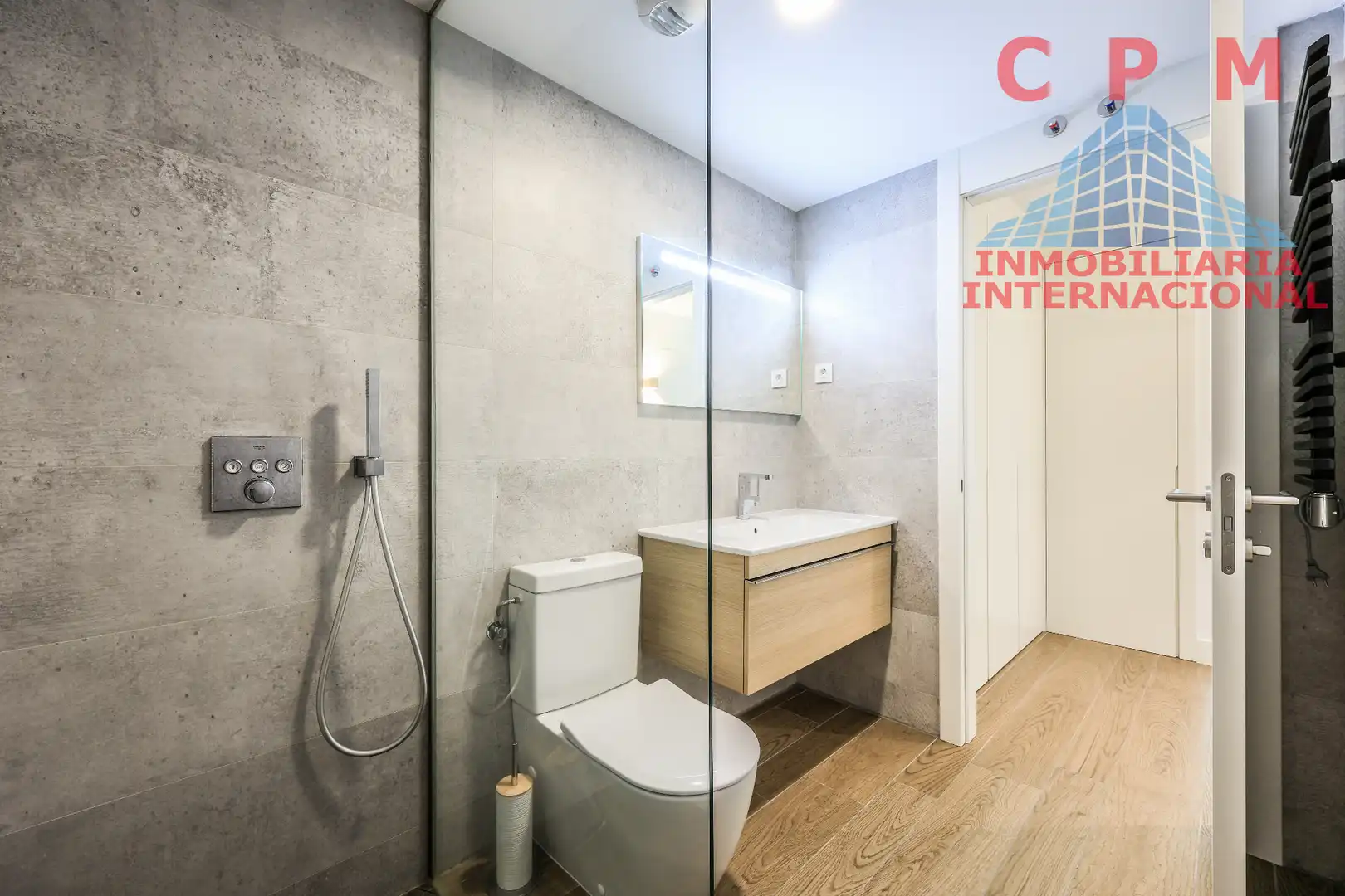 Badezimmer von Wohnung zur Miete in Madrid mit Klimaanlage, Heizung und Parkett