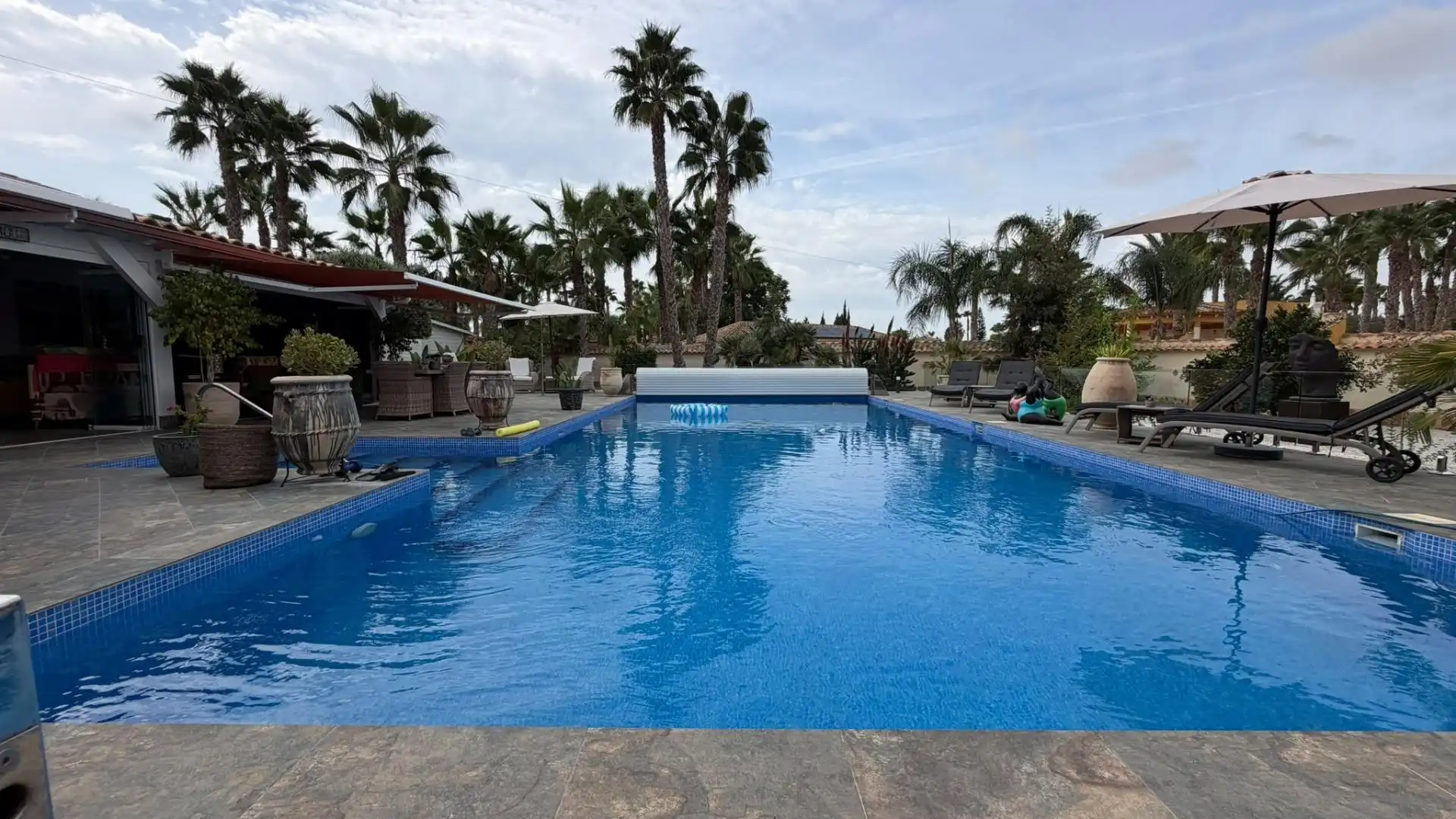 Maison rustique avec piscine à vendre à Catral