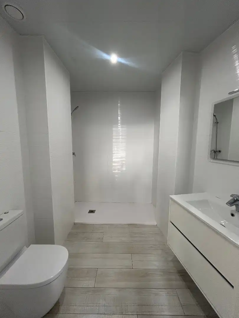 Baño de Planta baja en venta en Gavà con Aire acondicionado, Calefacción y Parquet