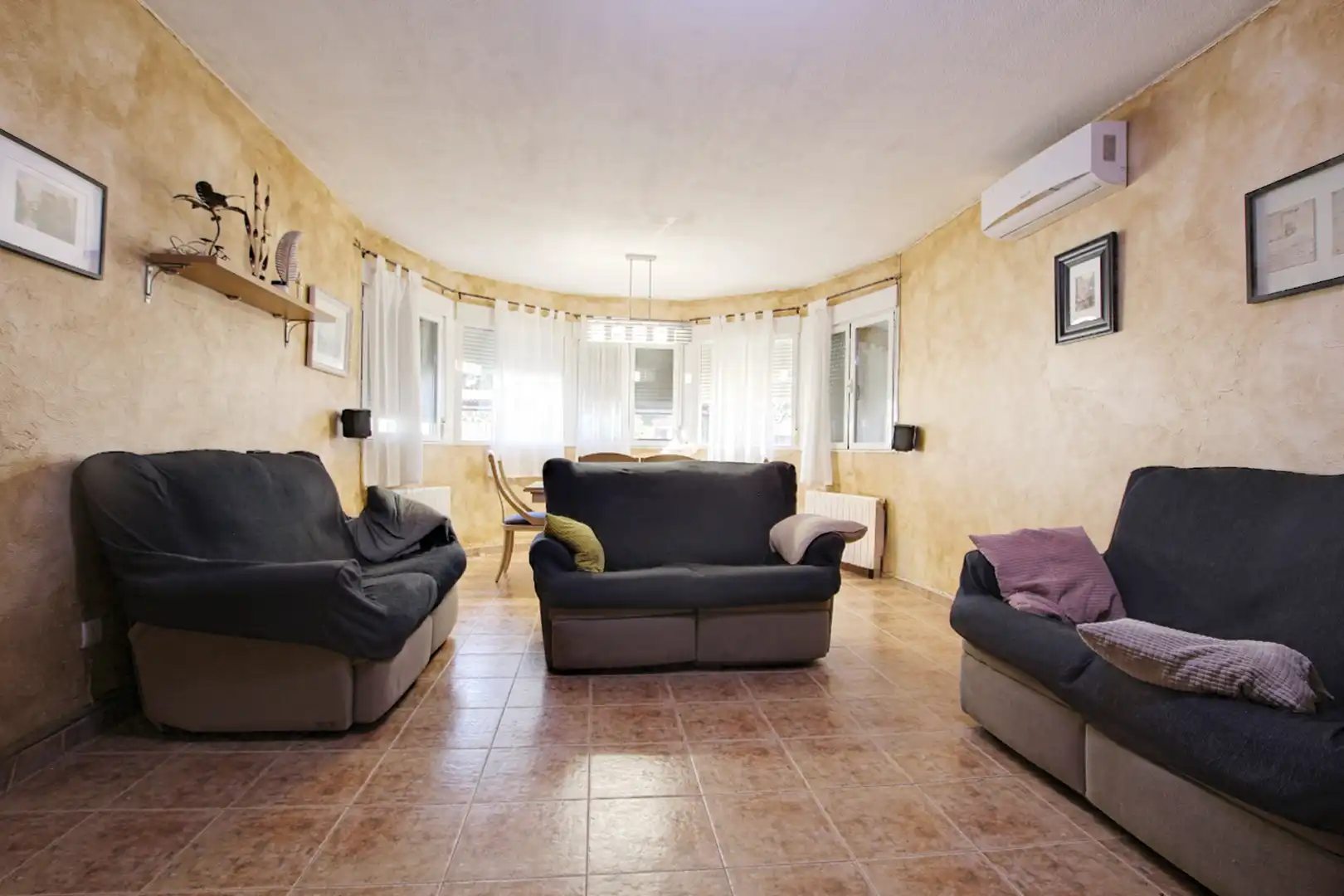 Sala d'estar de Casa o xalet en venda en Nuevo Baztán amb Aire condicionat, Calefacció i Jardí privat