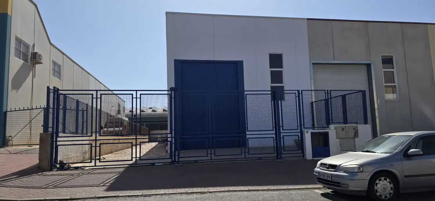 Nave industrial en venta en Las Majadas-Las Molinetas-Labradorcico, imagen 2