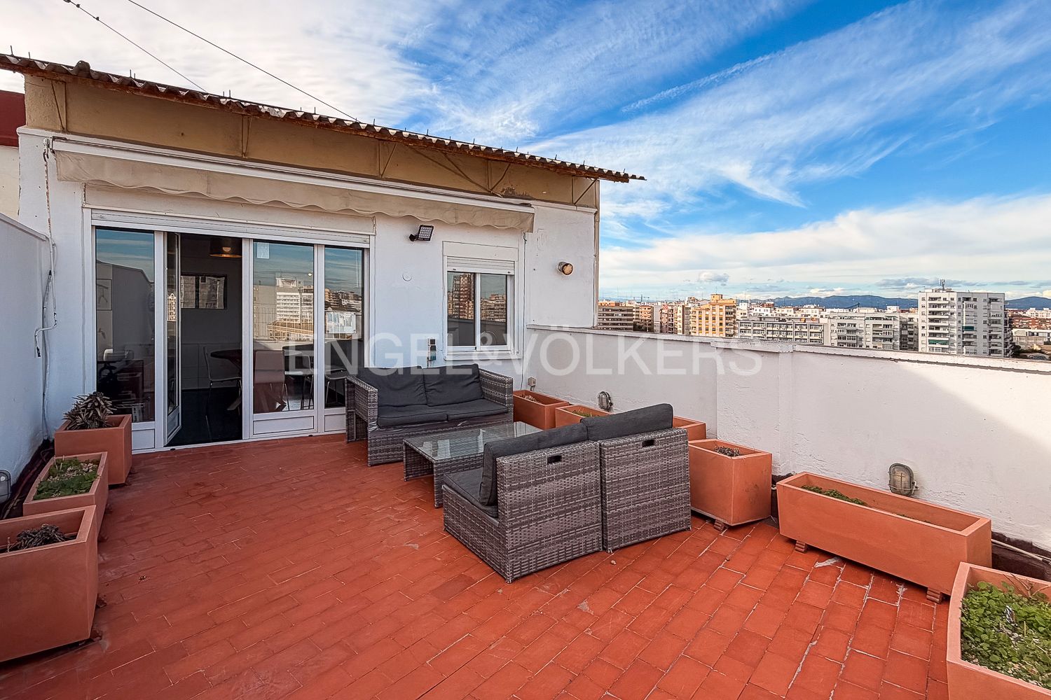 Terrace of Attic to rent in  Valencia Capital  with Air Conditioner, Heating and Terrace