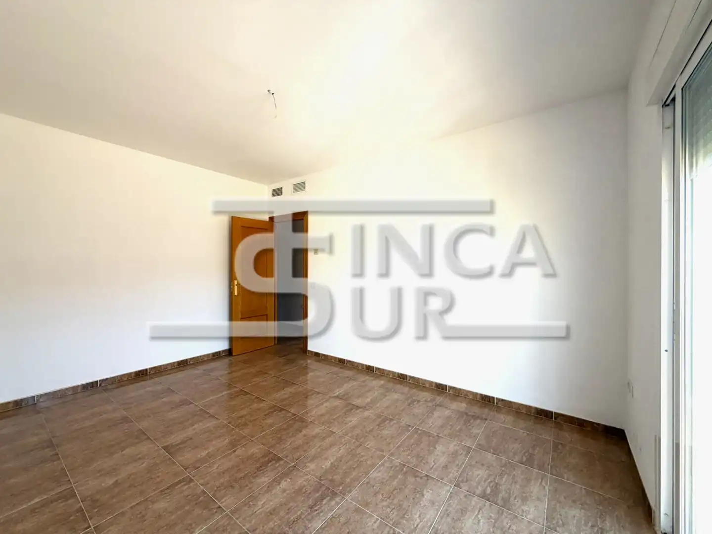 Habitación de Piso en venta en Roquetas de Mar con Balcón