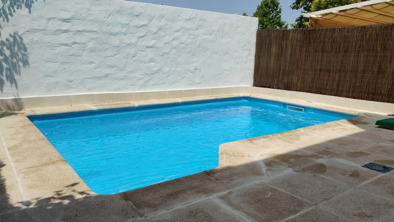 Swimming pool of Single-family semi-detached for sale in Guadalajara Capital  with Heating, Swimming Pool and Balcony