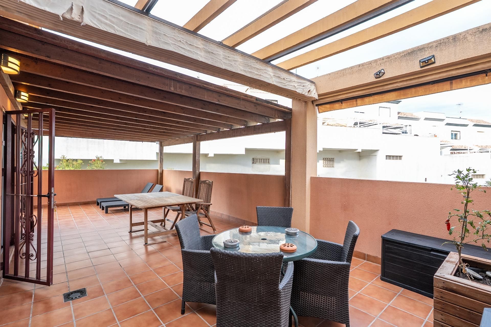 Terrassa de Casa adosada en venda en Huércal de Almería amb Aire condicionat, Terrassa i Piscina comunitària