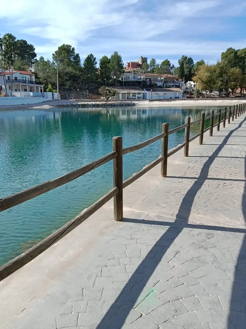 Vista exterior de Casa o chalet en venta en Navarrés con Terraza y Trastero