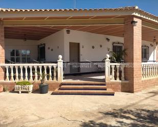 Vista exterior de Casa o xalet en venda en Benidorm amb Aire condicionat, Jardí privat i Terrassa