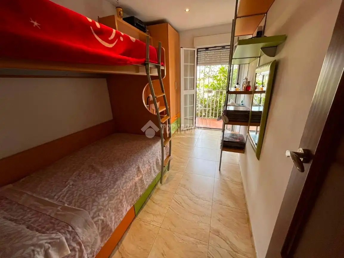 Bedroom of Detached homes for sale in Dos Hermanas  with Air Conditioner and Balcony