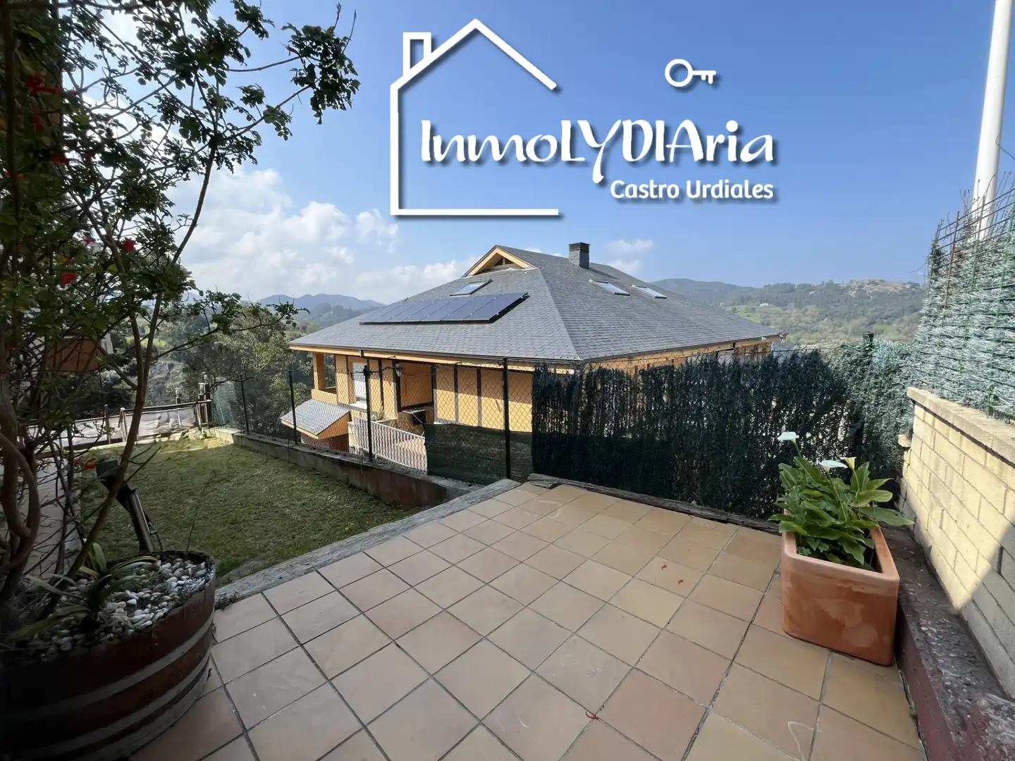 Terrace of Houses for sale in Castro-Urdiales  with Heating, Private garden and Terrace