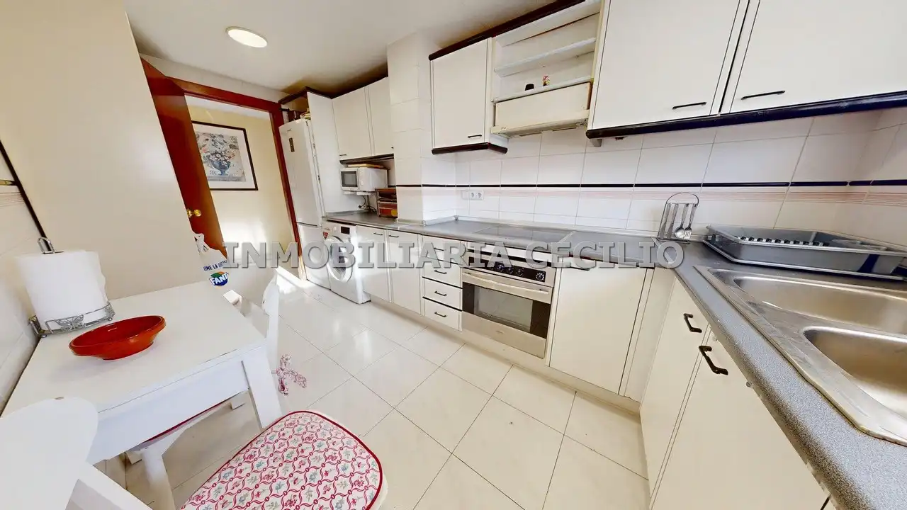 Cocina de Piso en venta en Sant Antoni de Portmany con Aire acondicionado, Calefacción y Terraza