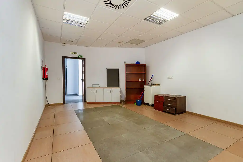 Business premises for sale in Av Vía Láctea, imagen 27