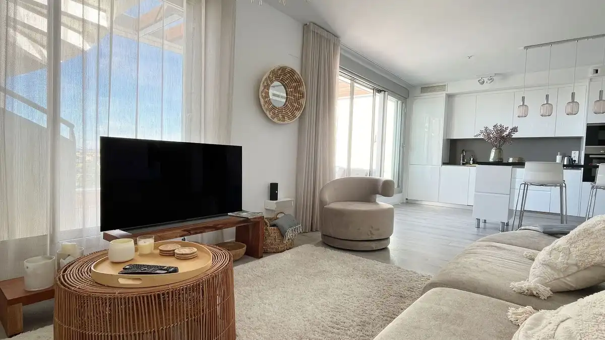Sala de estar de Ático en venta en Estepona con Aire acondicionado, Terraza y Trastero