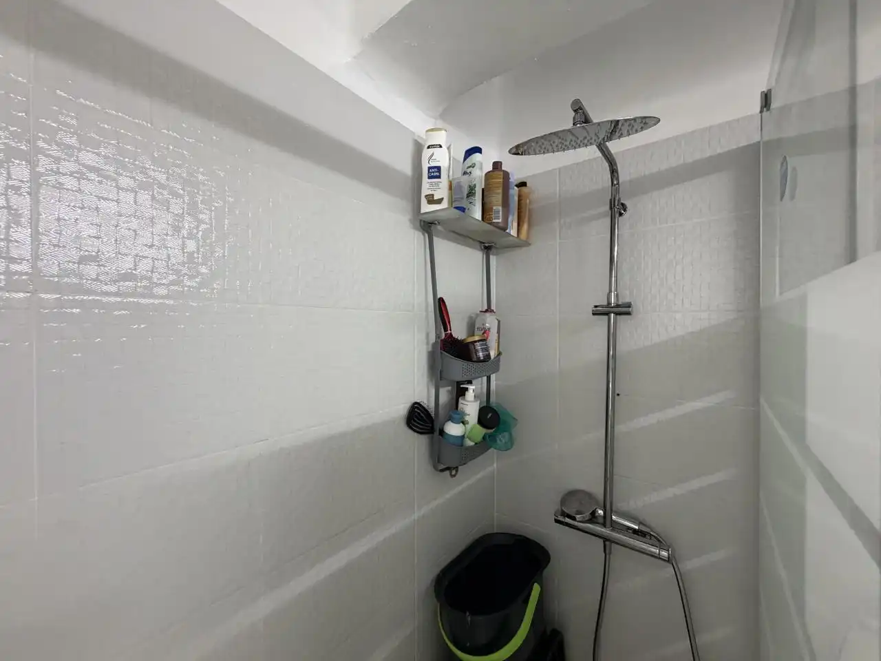 Bathroom of Flat for share in Alicante / Alacant  with Furnished