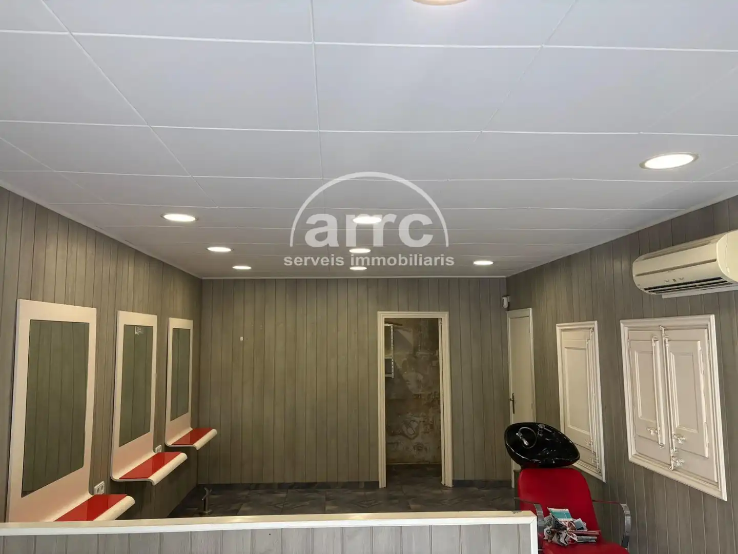 Local comercial de lloguer a Centre - Nucli Antic, imagen 9