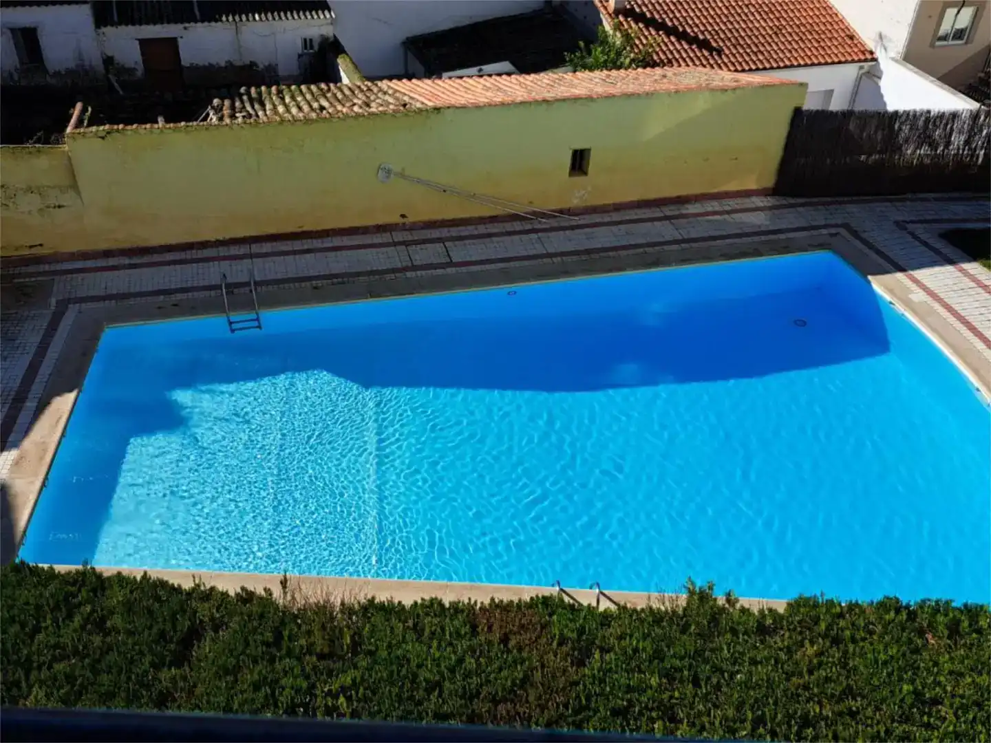 Piscina de Pis en venda en Malpartida de Cáceres amb Aire condicionat, Jardí privat i Parquet