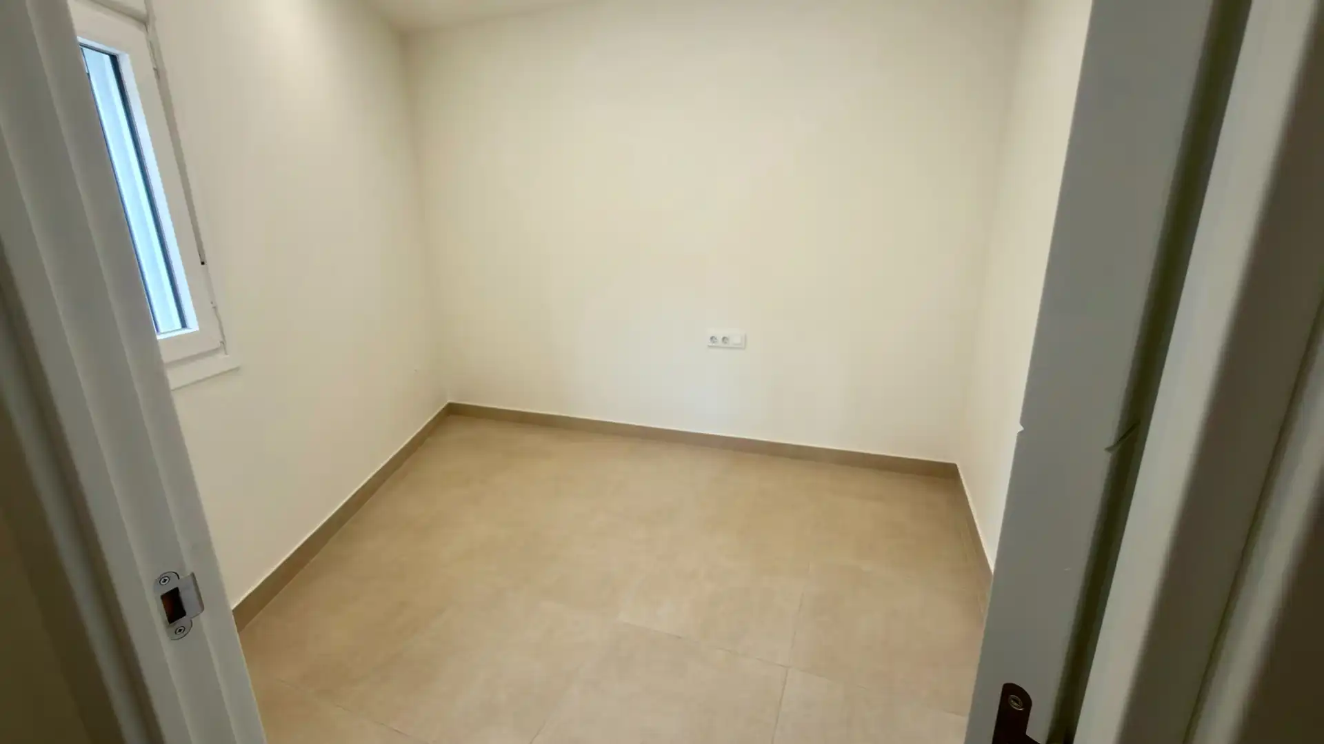 Wohnung mit Terrasse zum Verkauf in Carrer de l'Autonomia, imagen 10