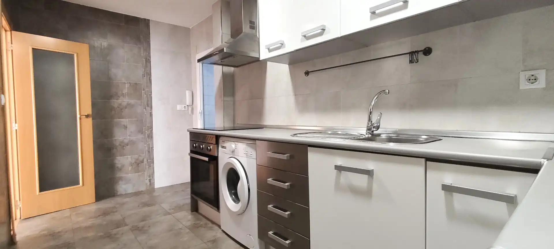 Cuina de Pis en venda en Alicante / Alacant amb Terrassa i Balcó