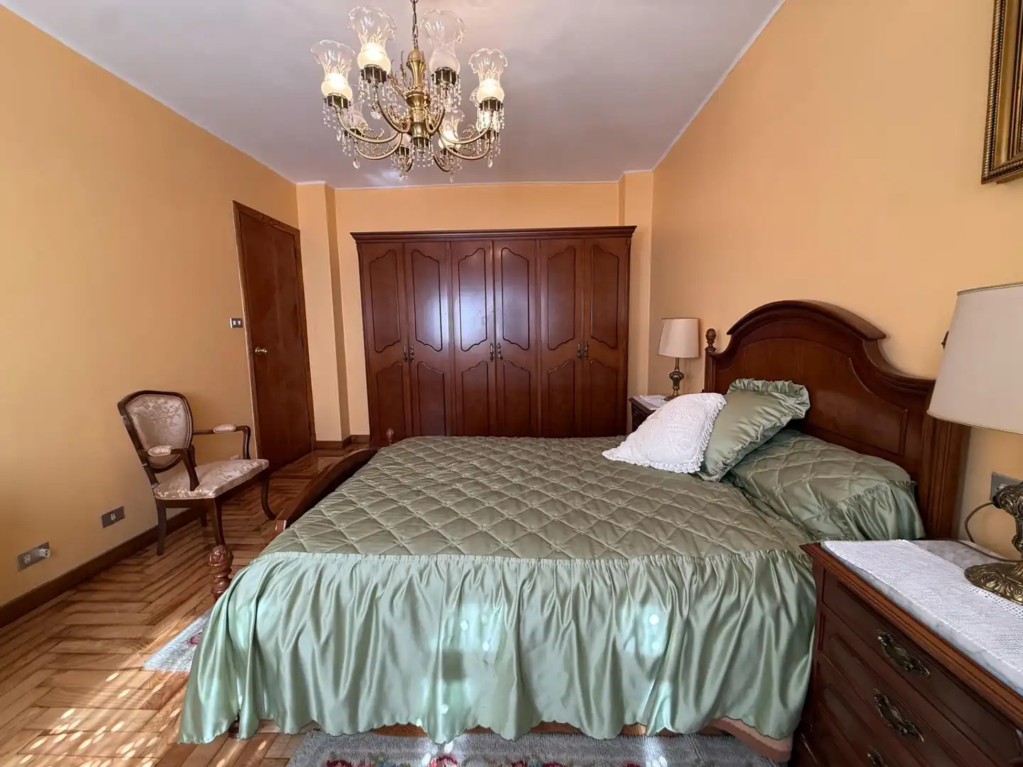 Dormitori de Casa o xalet en venda en Vigo  amb Terrassa i Balcó