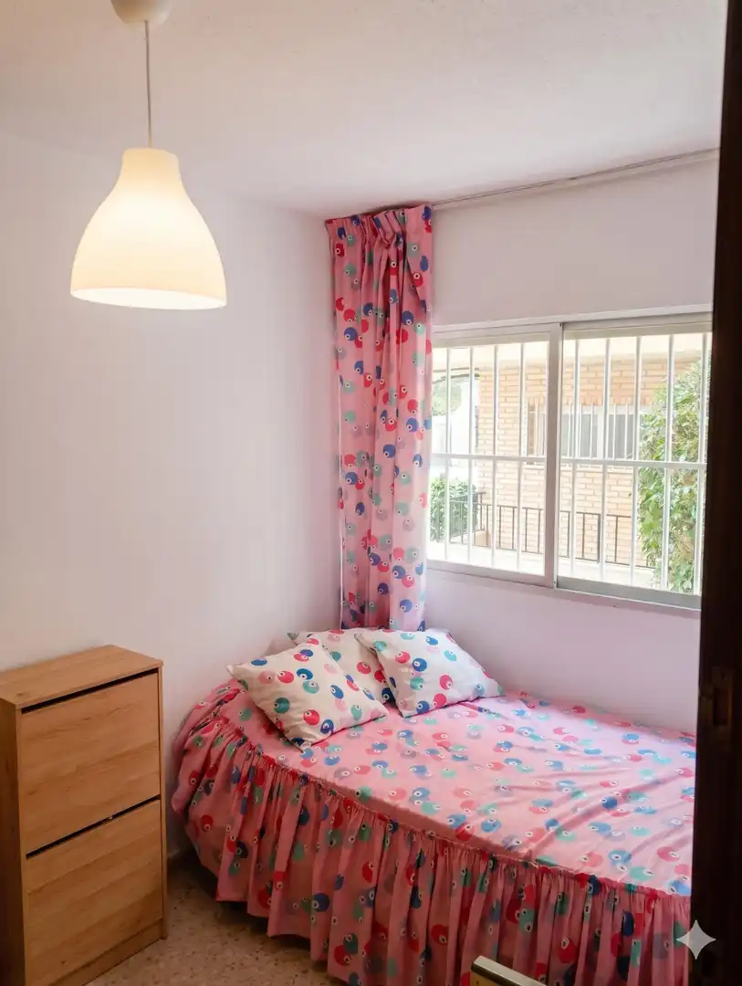 Habitación de Piso en venta en Almuñécar con Calefacción, Amueblado y Balcón