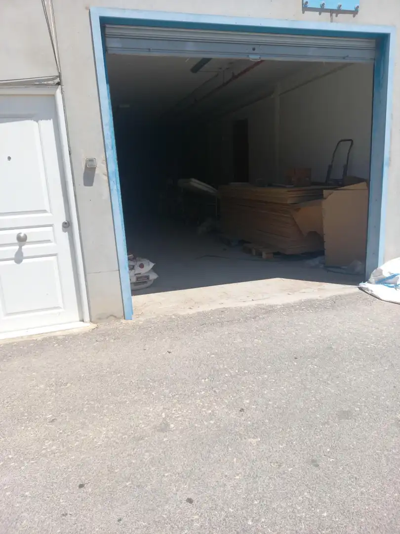 Industrial buildings for rent in Aspe