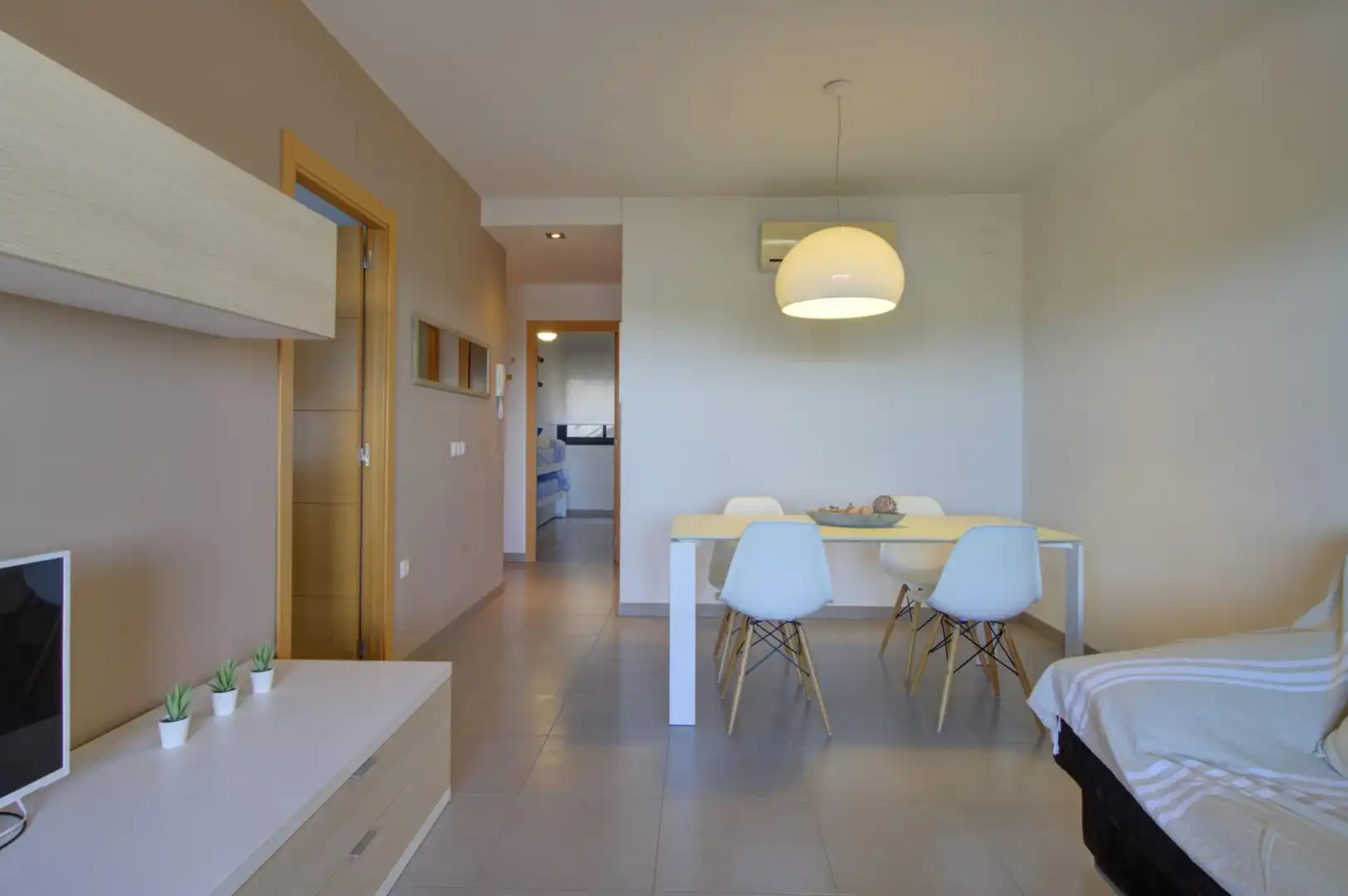 Wohnungen zur Miete in Almenara mit Klimaanlage, Privatgarten und Terrasse