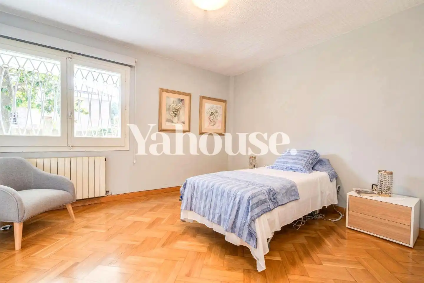Dormitori de Planta baixa en venda en Barcelona amb Jardí privat i Parquet