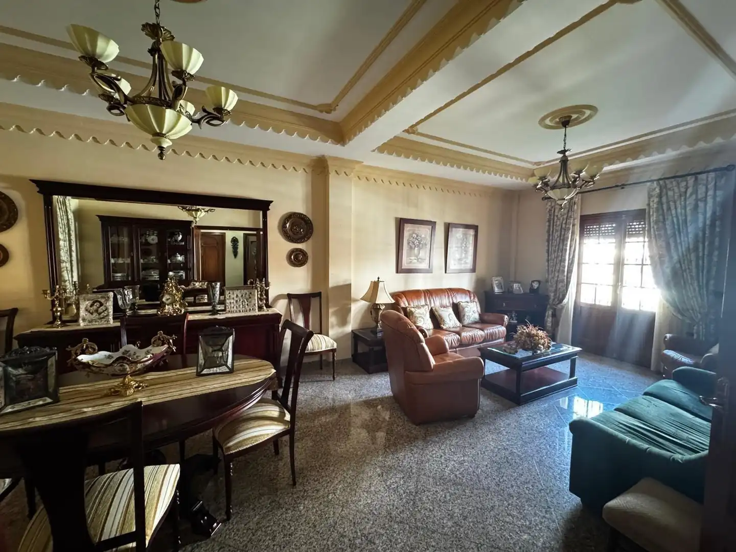 Sala d'estar de Casa o xalet en venda en Morón de la Frontera