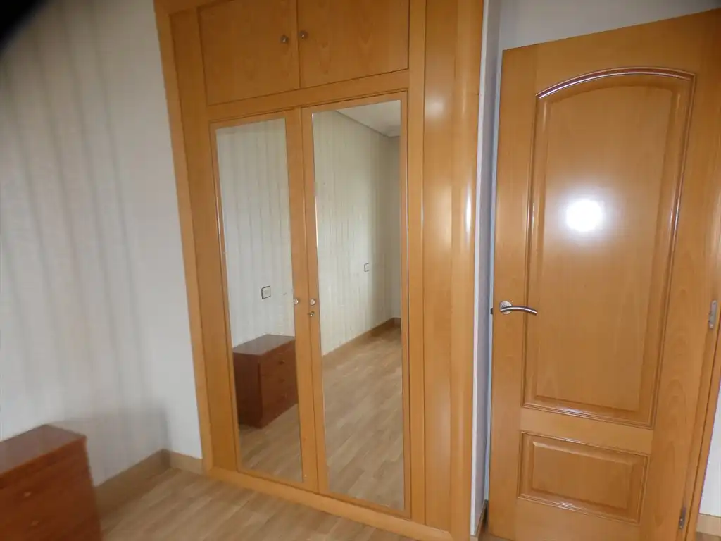 Piso en venta en Calle del Conde de Aranda, Plaza de Toros