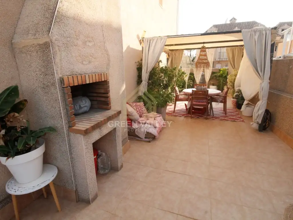 Terrassa de Casa adosada en venda en La Alcaidesa amb Aire condicionat, Calefacció i Jardí privat