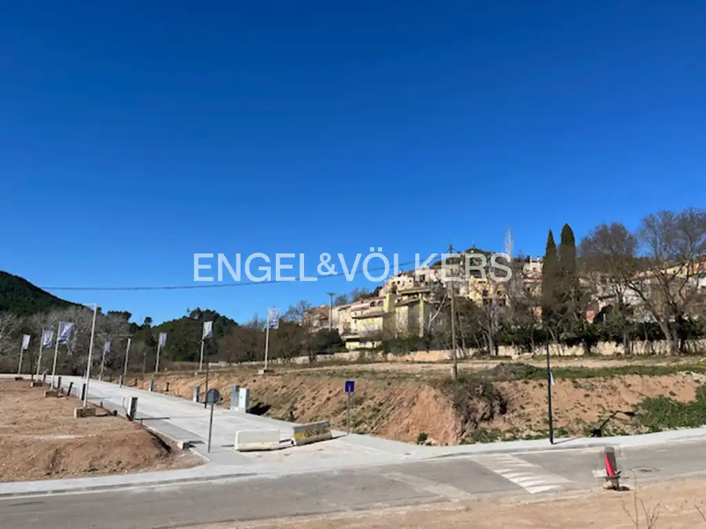 Wohnbaugrundstück zum Verkauf in Carrer Maçanet