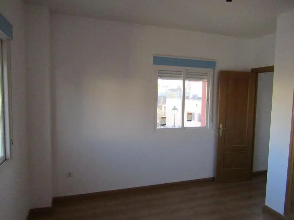 Habitación de Casa adosada en venta en Belmonte de Tajo