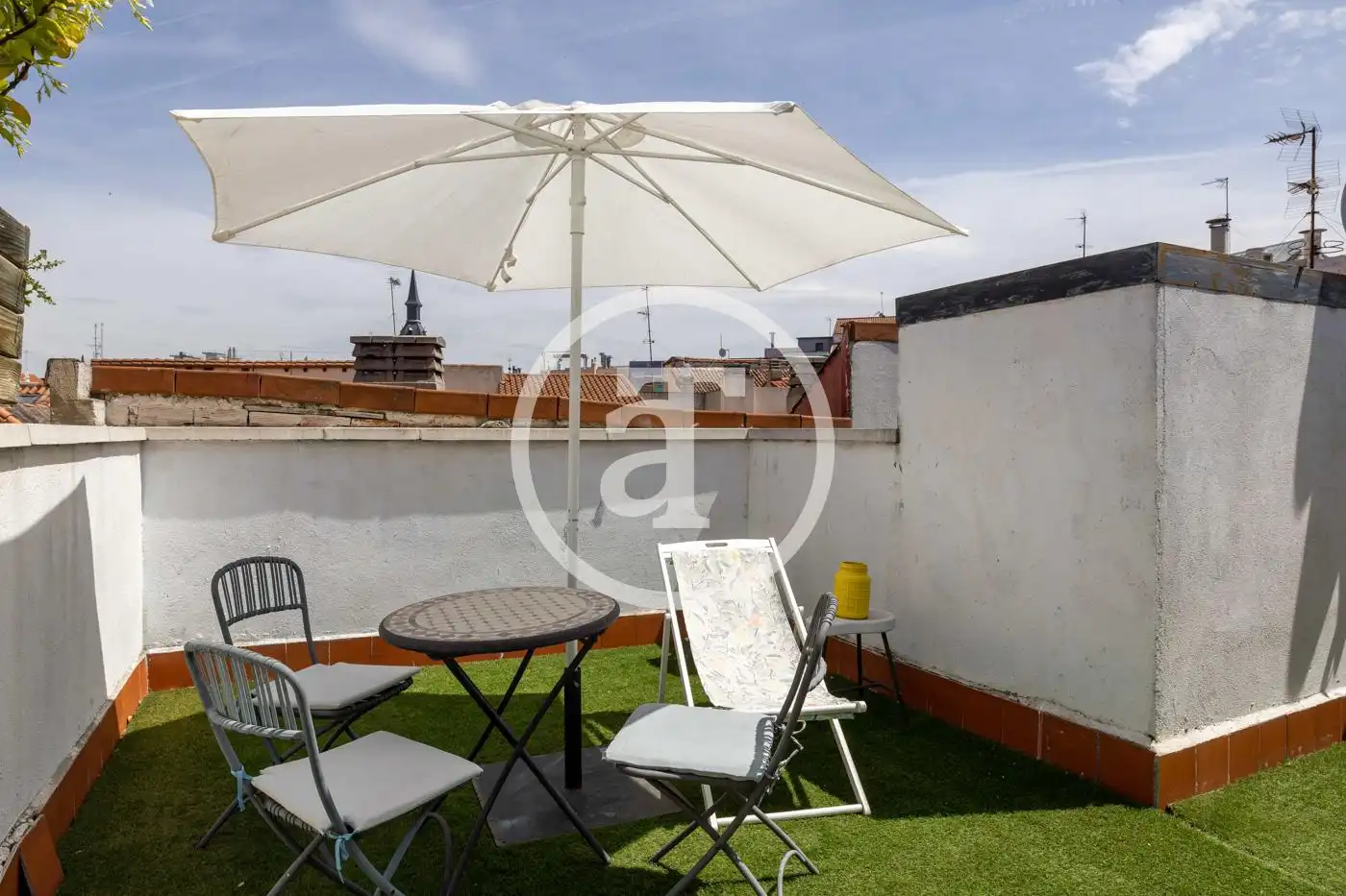 Terraza de Ático de alquiler en Madrid con Aire acondicionado, Calefacción y Amueblado