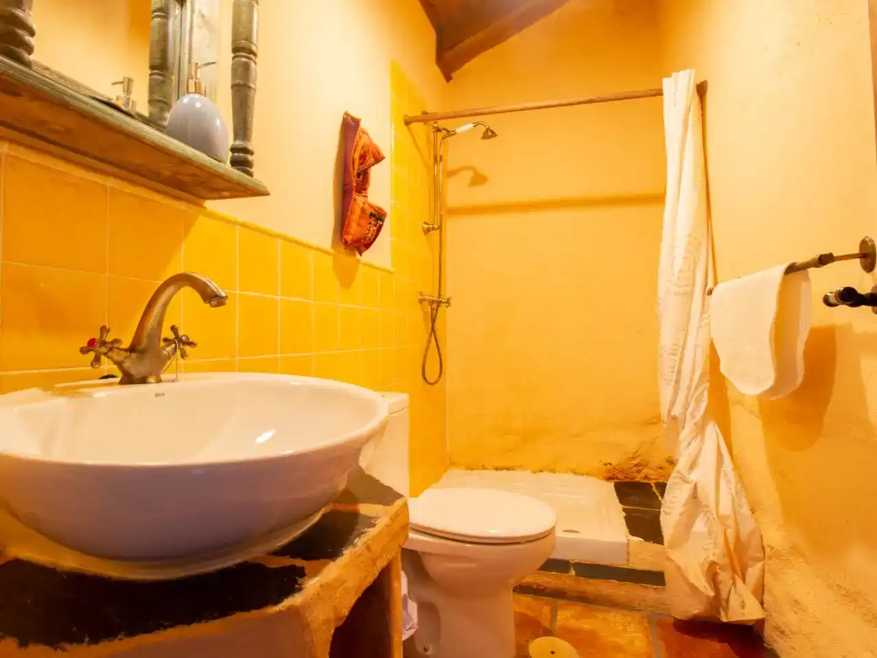 Baño de Casa o chalet en venta en Galve de Sorbe con Jardín privado, Parquet y Amueblado