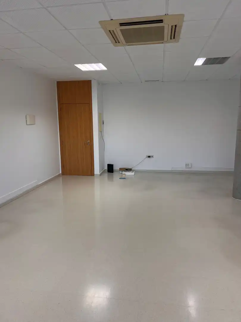 Oficina de alquiler en Perú, 49, Avenida Juan Diego