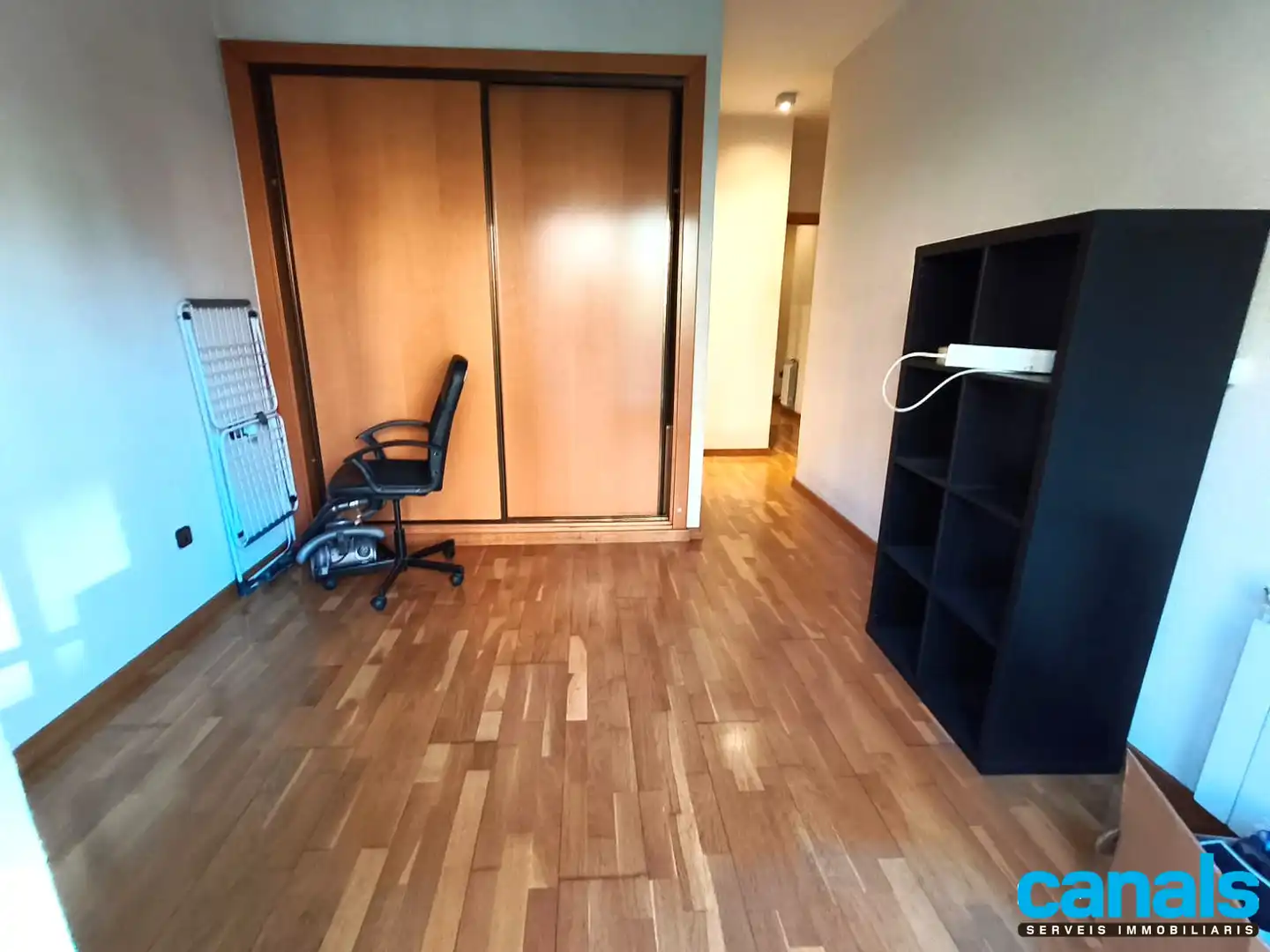 Habitación de Piso en venta en Cerdanyola del Vallès con Aire acondicionado, Calefacción y Parquet