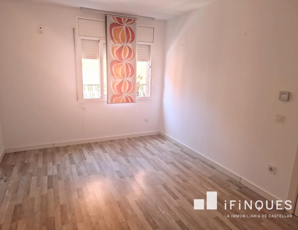 Bedroom of Flat for sale in Sabadell  with Parquet flooring and Internet