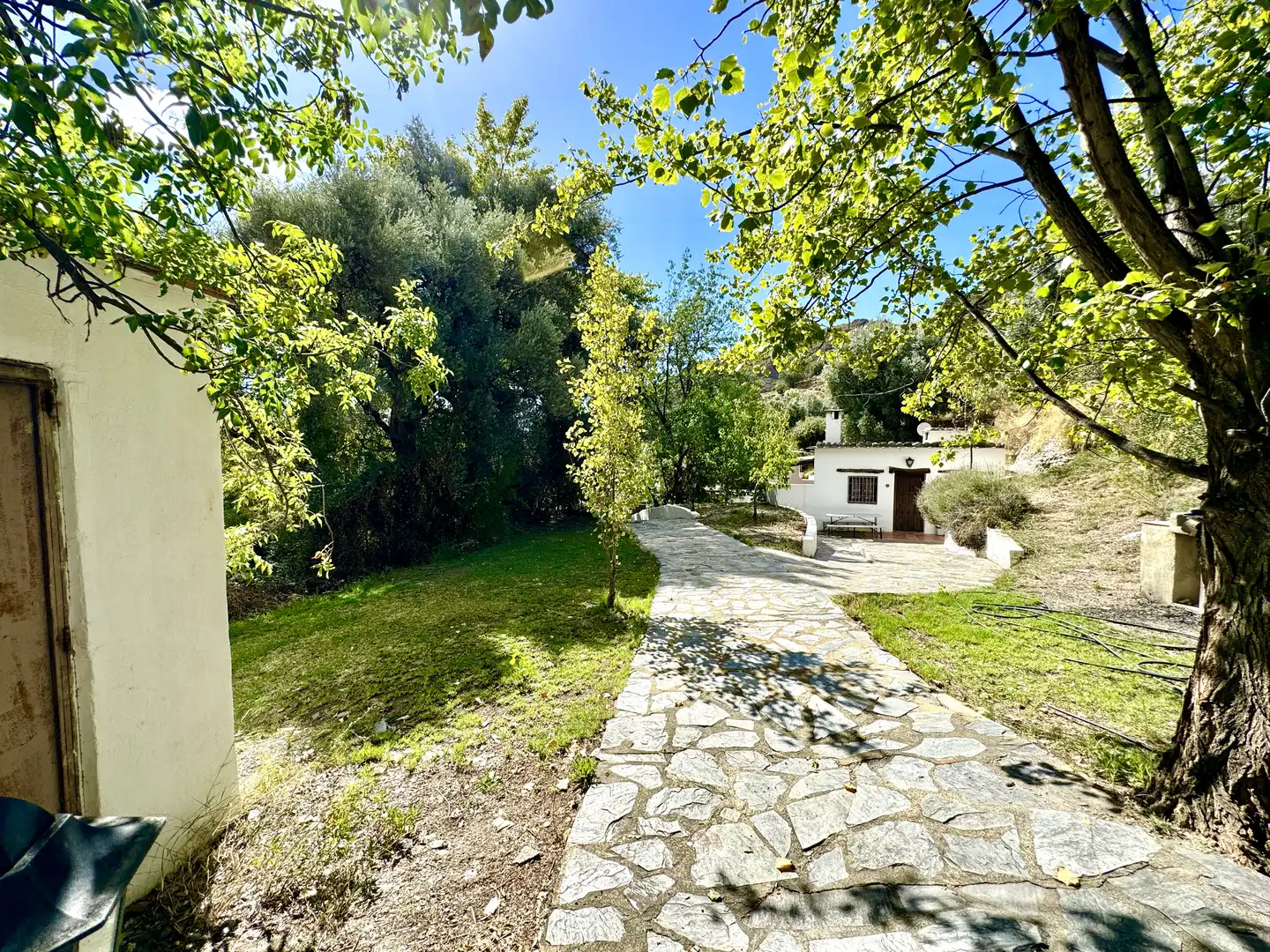 Vista exterior de Terreno en venta en Alpujarra de la Sierra