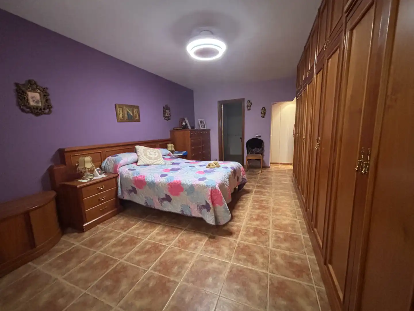 Schlafzimmer von Country house zum Verkauf in Flix mit Klimaanlage, Privatgarten und Schwimmbad