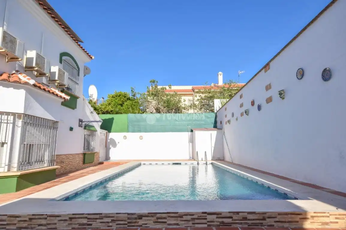 Piscina de Casa o chalet en venta en Alhaurín de la Torre con Aire acondicionado y Piscina