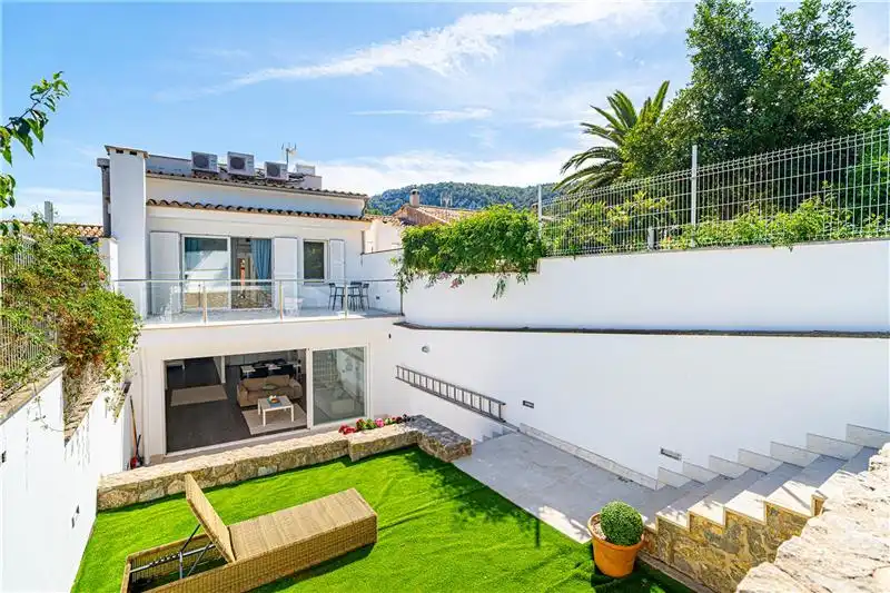 Casa amb piscina en venda a Esporles, imagen 2