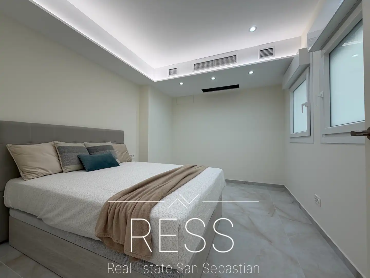 Habitación de Piso en venta en Donostia - San Sebastián  con Aire acondicionado, Calefacción y Amueblado
