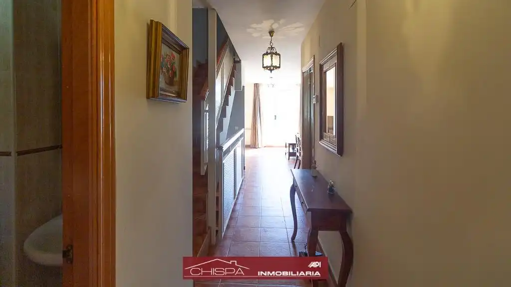Einfamilien-Reihenhaus zur Miete in Náquera mit Heizung, Privatgarten und Terrasse